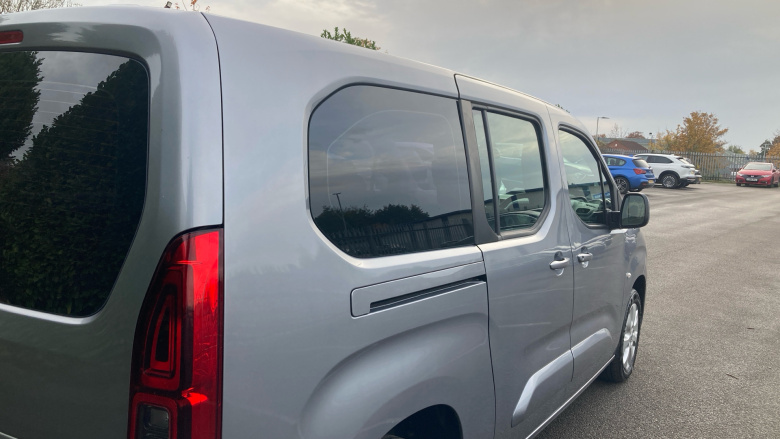 Vauxhall Combo Life 1.2 Turbo Energy XL 5dr Petrol Estate